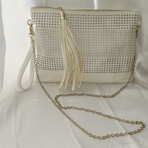 Kelly & Katie • White Clutch/Wristlet